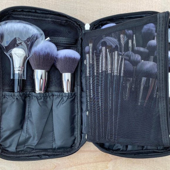 Professional, 36-Piece, Makeup Brush Kit with Case MADE RIGHT! - Picture 2 of 5